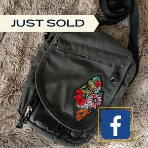 REI Crossbody Bag (Vintage), Gray with Added Embroidery Patch, LOTS OF POCKETS